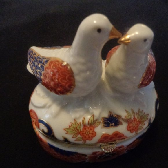 COQUETTE VINTAGE ASIAN KISSING BIRDS PRETTY HOLDER - Picture 6 of 10